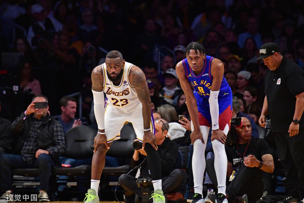 以及丢球后 以及丢球后